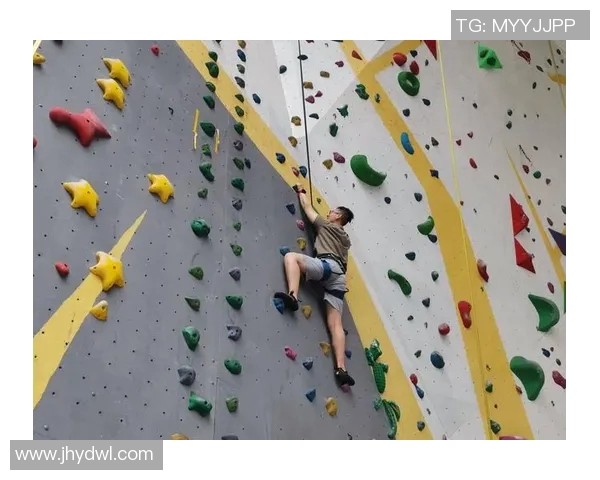 与黄军对话探索他在攀岩生涯中的挑战与成就